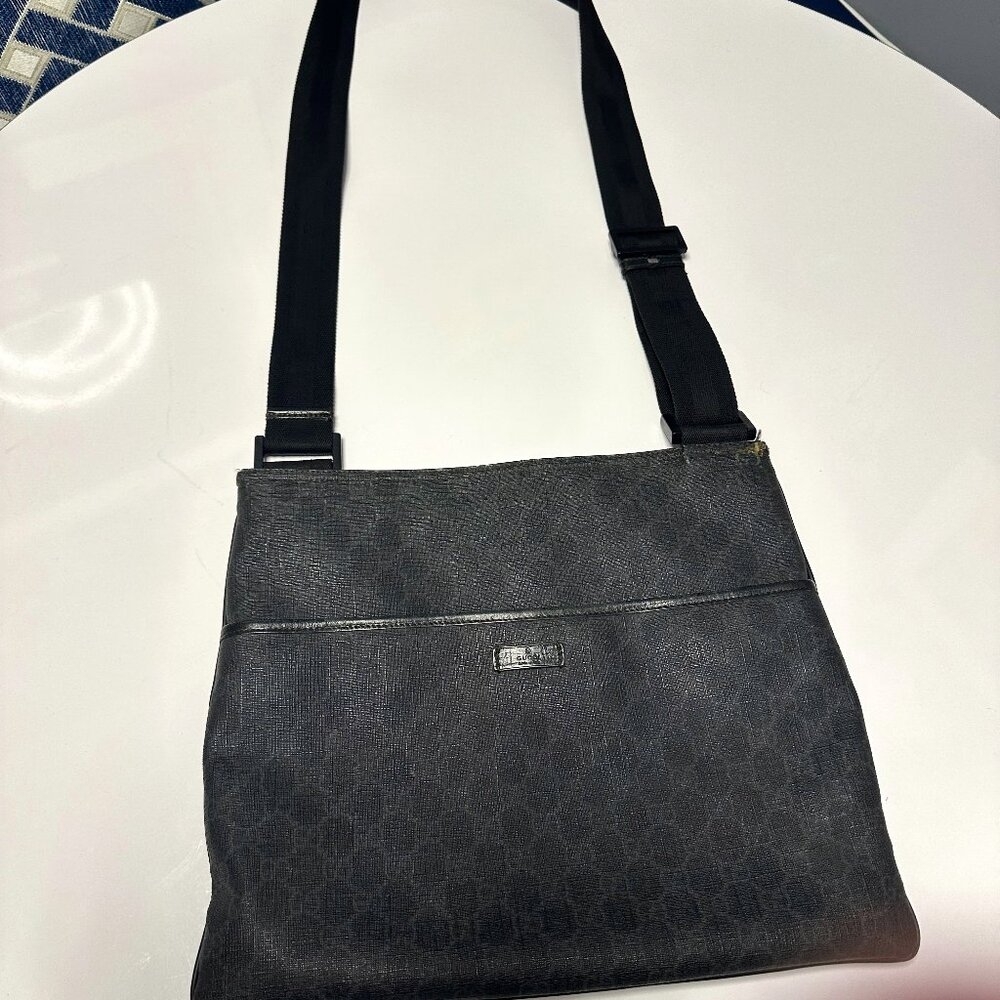Gucci Genuine Cross over bag